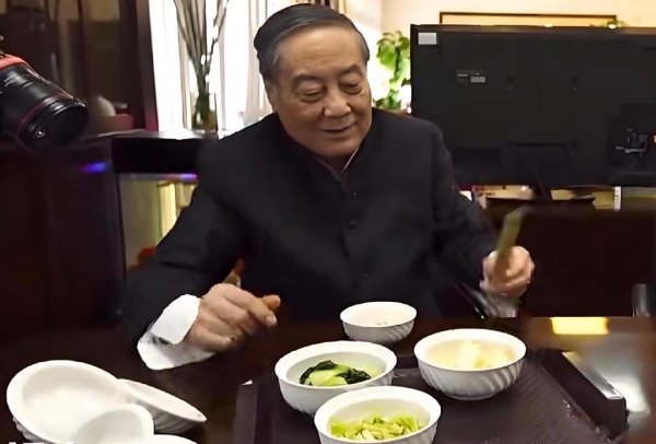 牛金财富 宗庆后声称一天只花几块钱, 实际上满世界买豪宅, 海外资产18亿